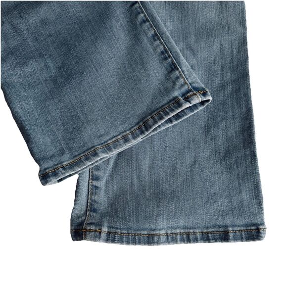 Gap Crop Kick Jeans 31 (32x26) Light Wash Blue Ankle Stretch Denim Womens - Picture 8 of 10